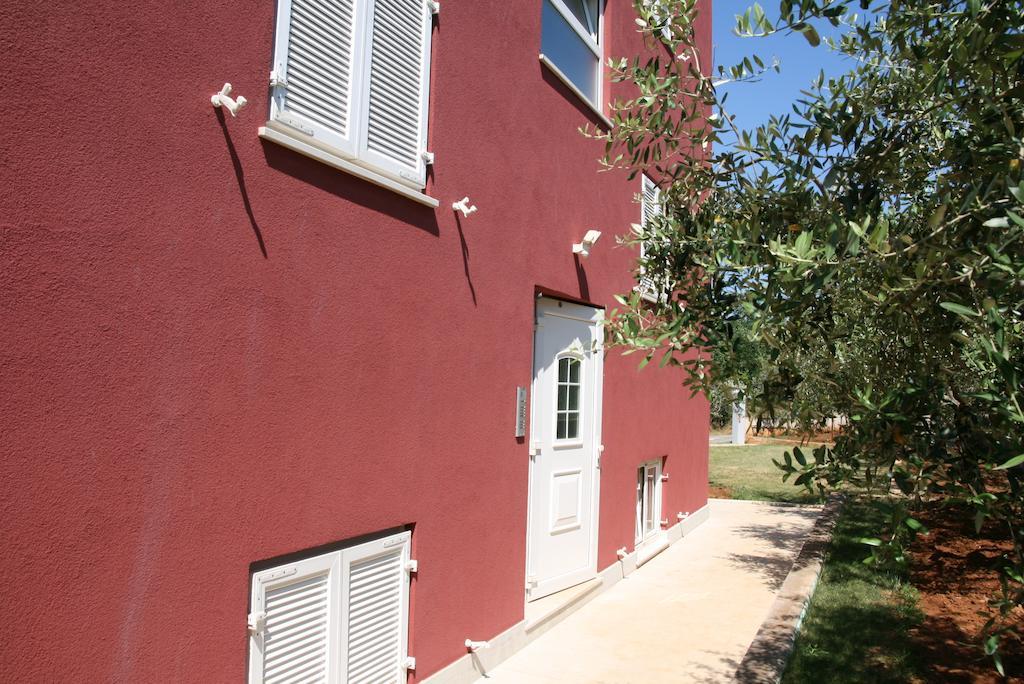 Apartments Roza Μεντουλίν Δωμάτιο φωτογραφία