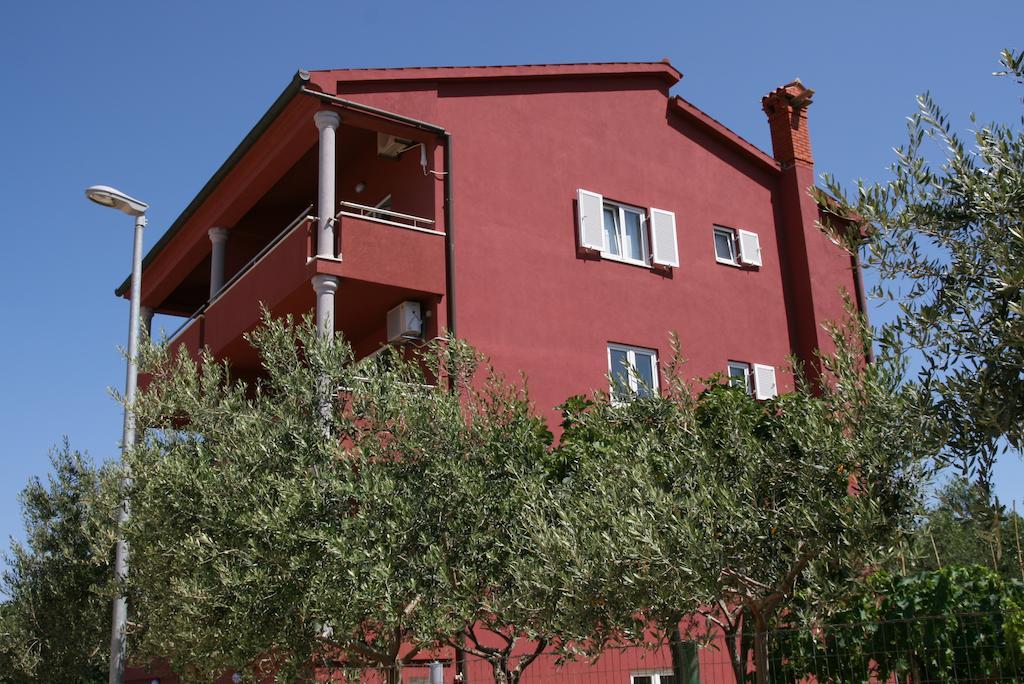Apartments Roza Μεντουλίν Δωμάτιο φωτογραφία
