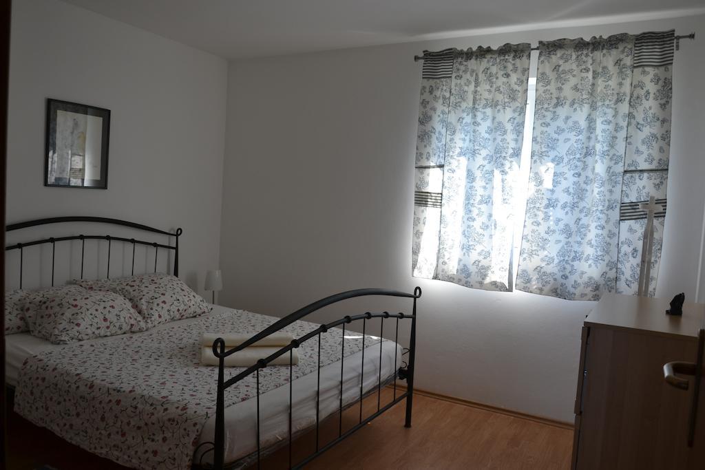 Apartments Roza Μεντουλίν Δωμάτιο φωτογραφία