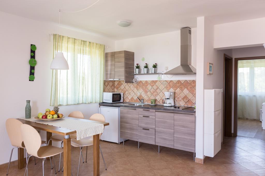 Apartments Roza Μεντουλίν Εξωτερικό φωτογραφία